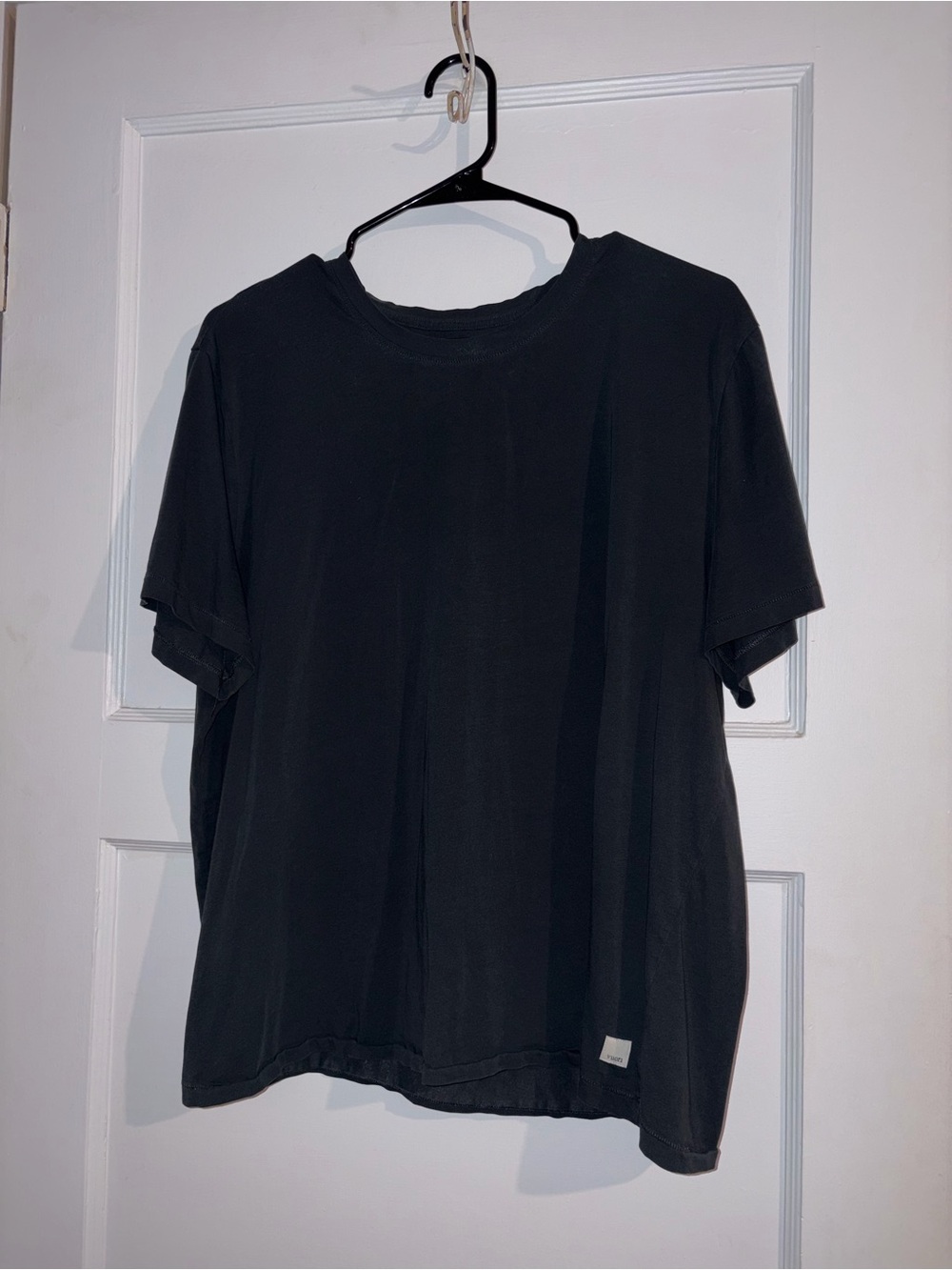 Vuori XL Tank shirt